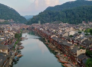 Kinh nghiệm du lịch Phượng Hoàng Cổ Trấn