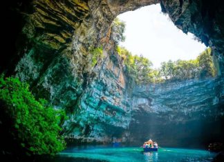 Du lịch Quảng Bình có gì hay mà thu hút khách đến vậy?