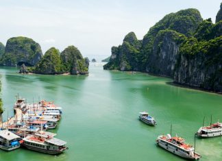 Du lịch Hạ Long vẻ đẹp hùng vĩ và nguyên sơ