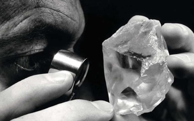 Khám phá Antwerp - thành phố kim cương nổi tiếng trong tour Bỉ